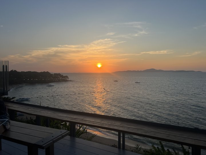 Sonnenuntergang von der Terrasse – Jomtien Pattaya